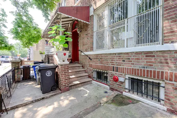 618 E 2nd ST, Brooklyn, NY 11218