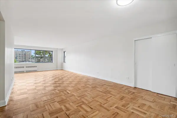 2 Washington SQ #1G, Larchmont, NY 10538
