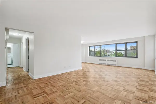 2 Washington SQ #1G, Larchmont, NY 10538