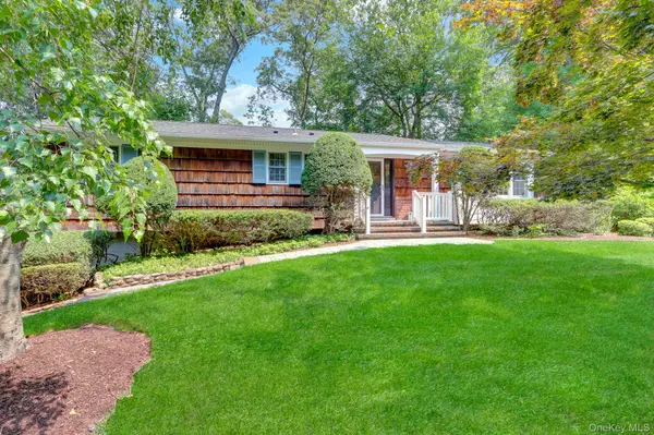 9 Pleasant DR, East Setauket, NY 11733