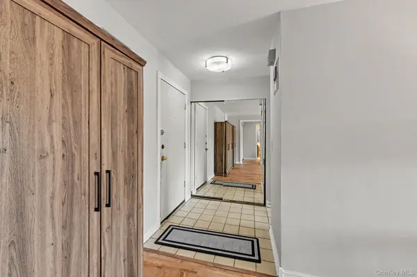 352 Central Park AVE #D11, Scarsdale, NY 10583