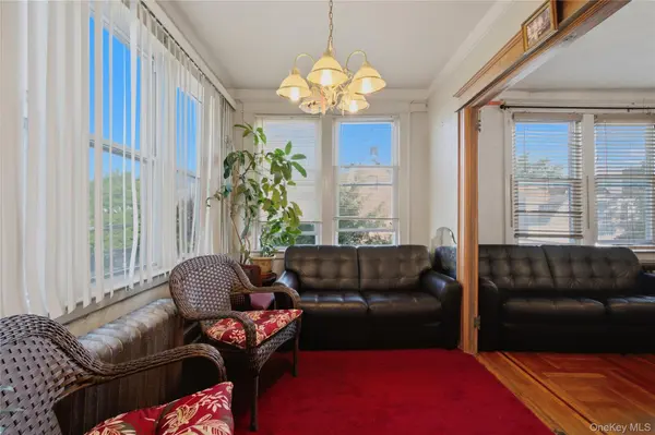 739 E 224th ST, Bronx, NY 10466