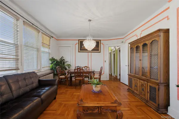 739 E 224th ST, Bronx, NY 10466