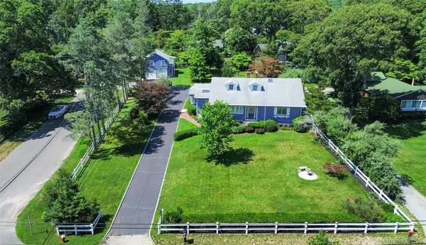 8275 Skunk LN, Cutchogue, NY 11935