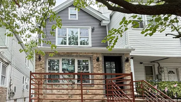 107-29 118th ST, Richmond Hill S., NY 11419
