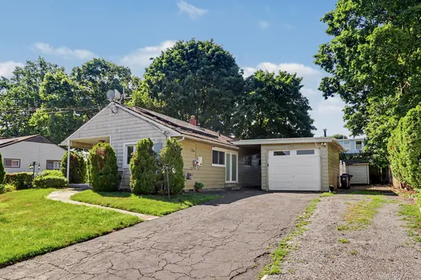 376 County Center RD, White Plains, NY 10603