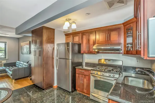 40-40 68th ST #4D, Woodside, NY 11377