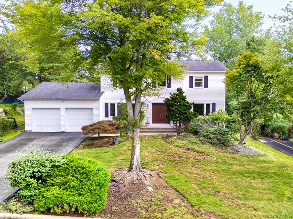 14 Bubenko DR, Garnerville, NY 10923