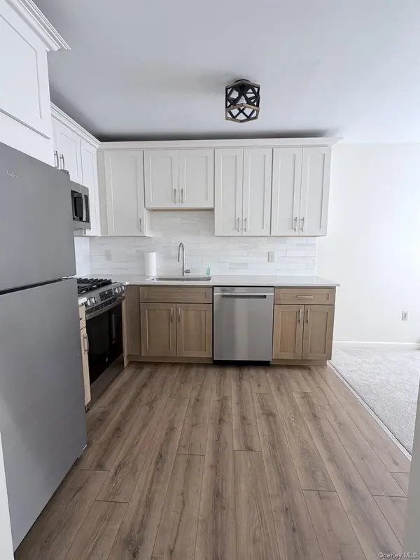 2740 South RD #G14, Poughkeepsie, NY 12601