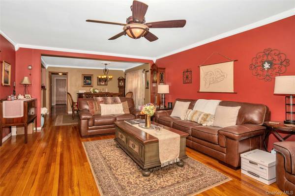 623 W Park AVE, Long Beach, NY 11561