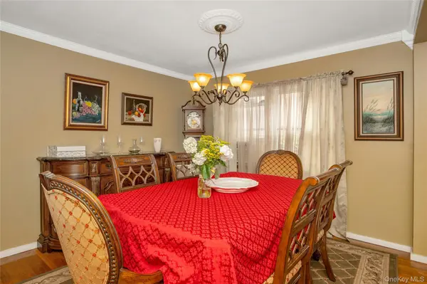 623 W Park AVE, Long Beach, NY 11561