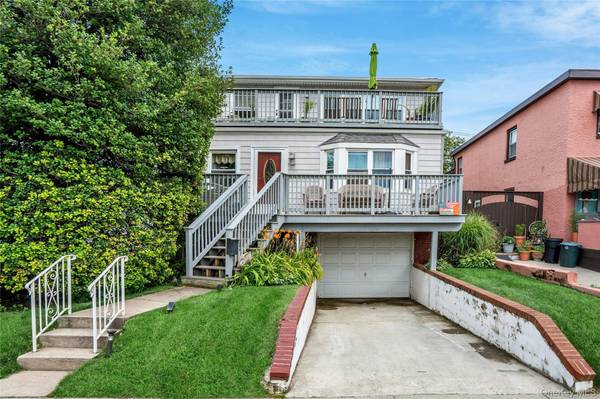 623 W Park AVE, Long Beach, NY 11561