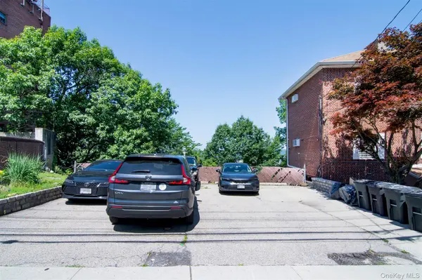97 Van Cortlandt Pk AVE, Yonkers, NY 10701