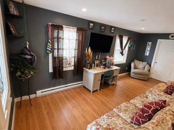 433 Mill RD #38, Calverton, NY 11933