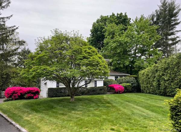 6 Preston CT, Glen Cove, NY 11542