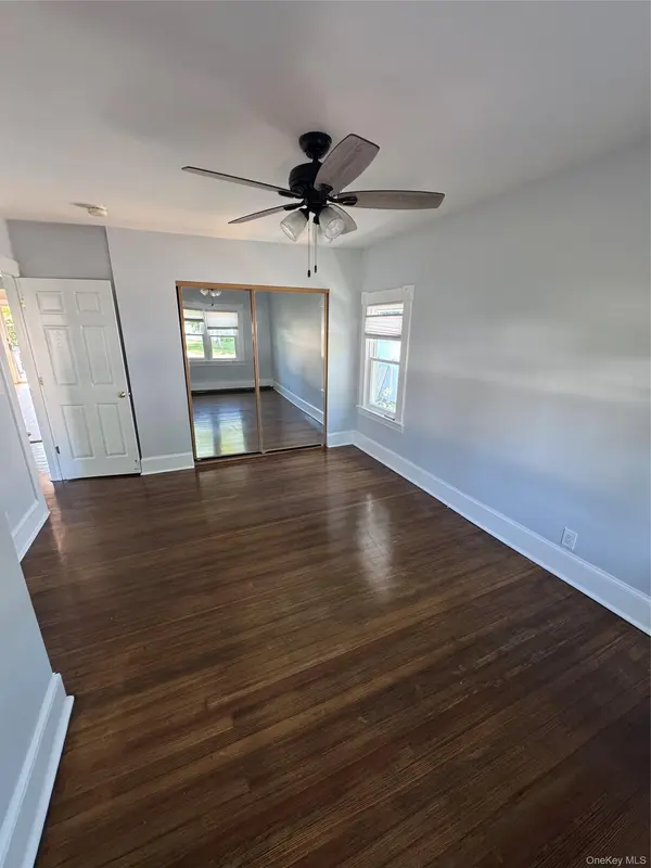 62 Willett AVE, Sayville, NY 11782