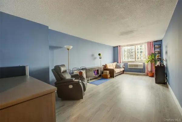 118-17 Union TPKE #11J, Forest Hills, NY 11375