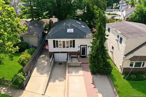 167 Lyon ST, Valley Stream, NY 11580