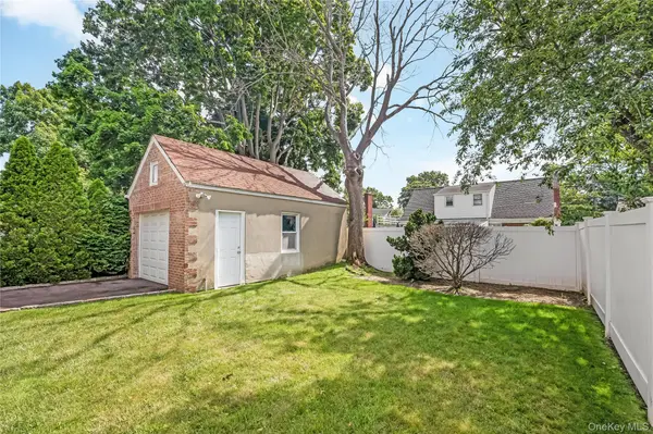 69 Vernon AVE, Rockville Centre, NY 11570
