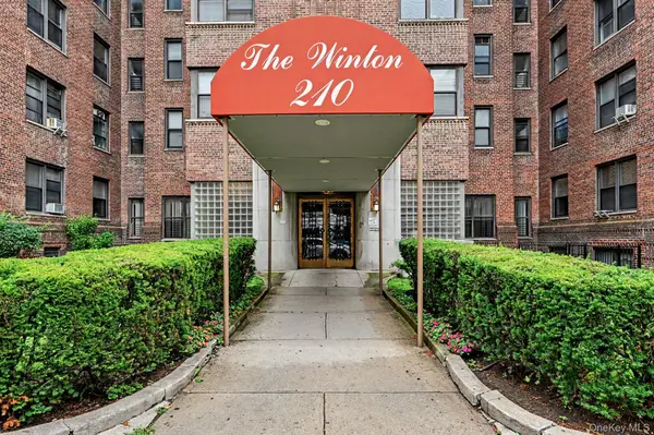 210 Martine AVE #5K, White Plains, NY 10601