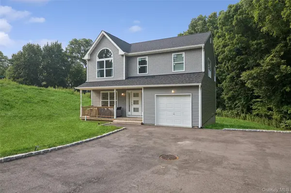 65 Ozark ST, Centereach, NY 11720