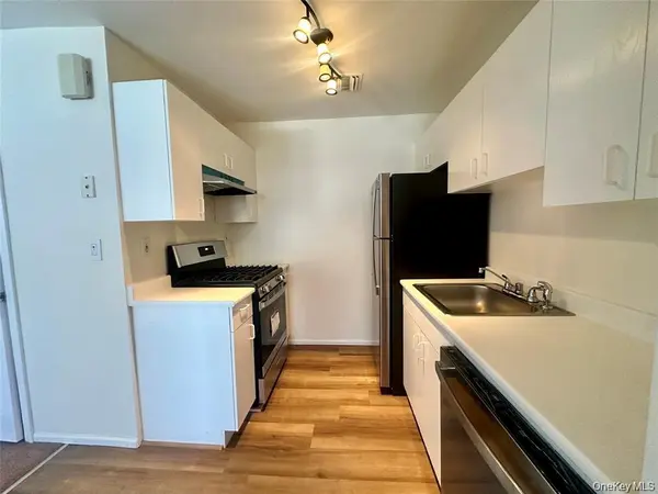 82 High ST #5, Chester, NY 10918