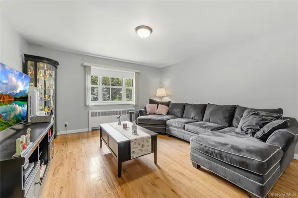 836 N Broadway #2D, Yonkers, NY 10701