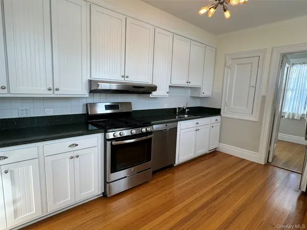 330 3rd AVE, Pelham, NY 10803