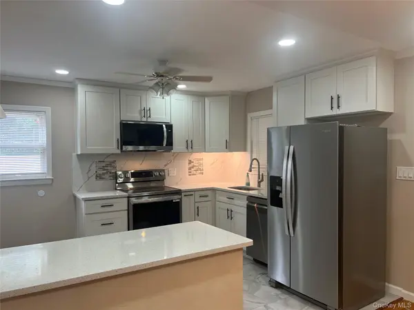 694 Blackstone AVE, East Meadow, NY 11554
