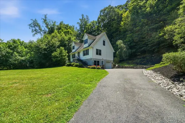 69 Barger ST, Putnam Valley, NY 10579