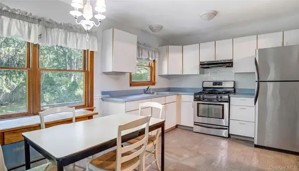 29 Boatheaders LN, East Hampton, NY 11937