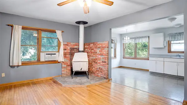29 Boatheaders LN, East Hampton, NY 11937