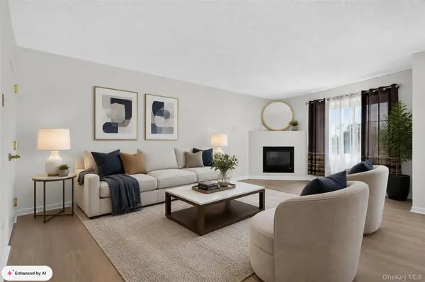 242 Maple AVE #504, Westbury, NY 11590