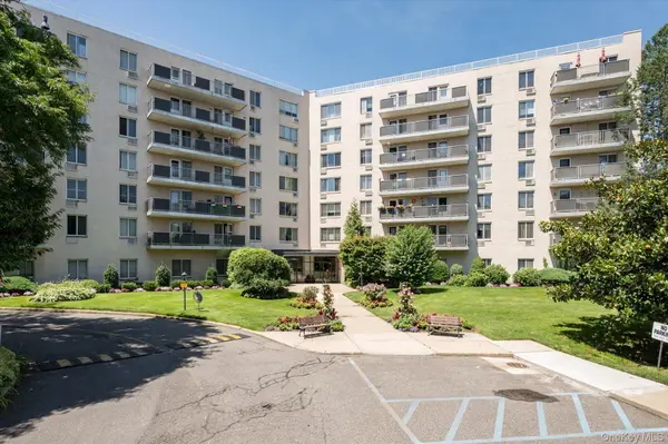 135 Post AVE #3R, Westbury, NY 11590