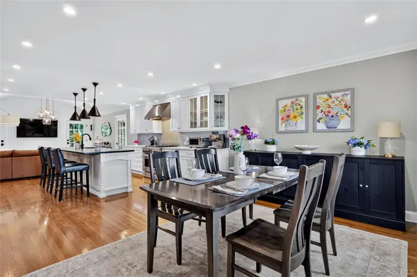 165 Brook ST, Garden City, NY 11530
