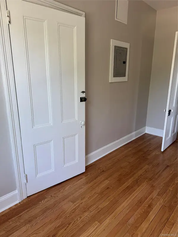 24 Oakland AVE #2R, Warwick, NY 10990