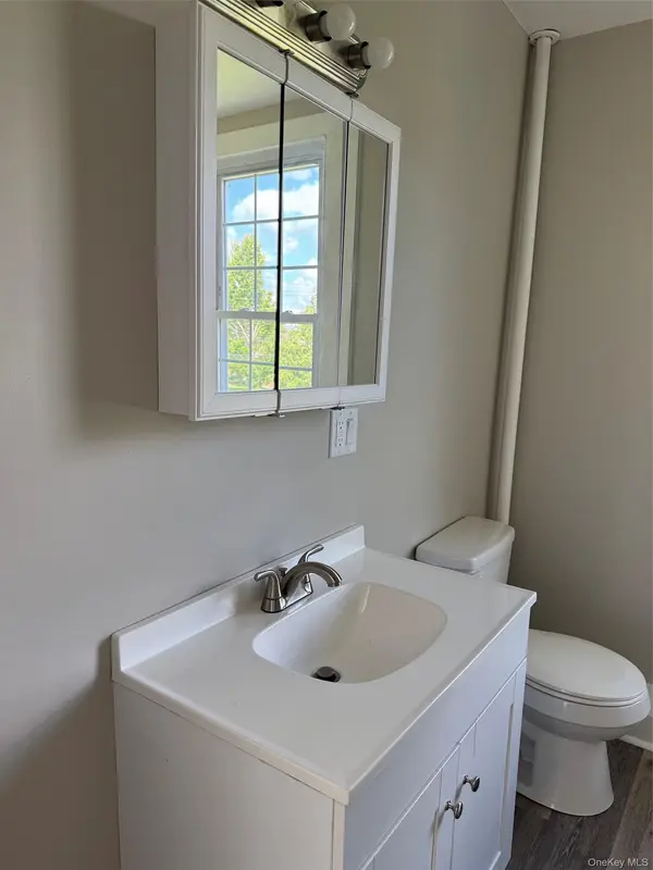 24 Oakland AVE #2R, Warwick, NY 10990