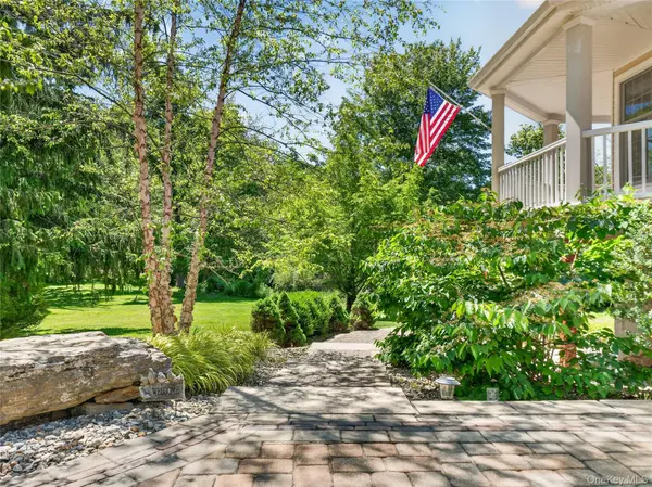 433 Barrett Hill RD, Mahopac, NY 10541