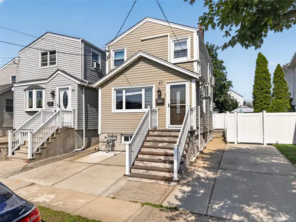 41 Catherine AVE, Franklin Square, NY 11010