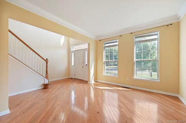 421 Vassar PL, Fishkill, NY 12524