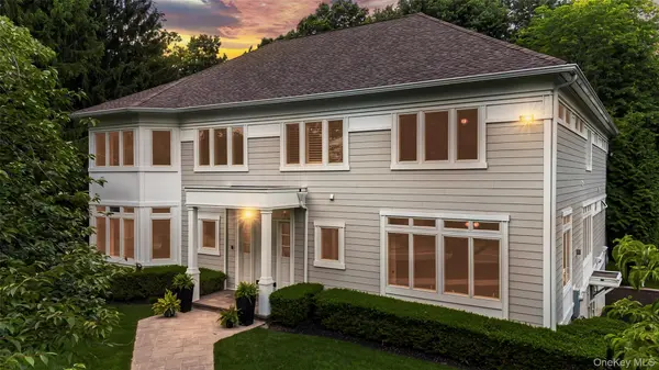 10 Wilson CT, Spring Valley, NY 10977