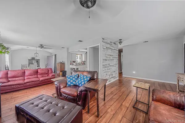 38 W 1st ST, Lake Ronkonkoma, NY 11779