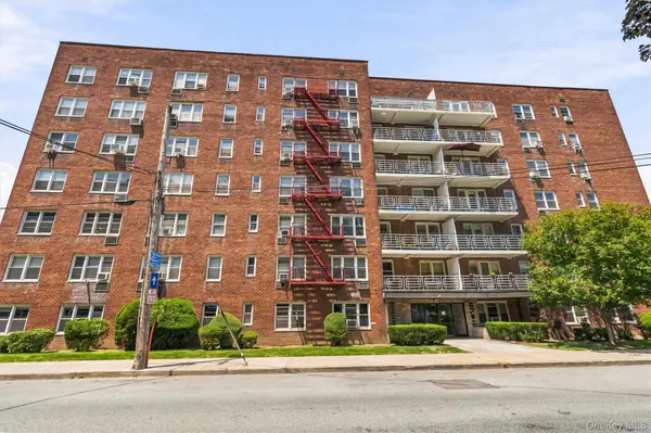 679 warburton AVE #2R, Yonkers, NY 10471