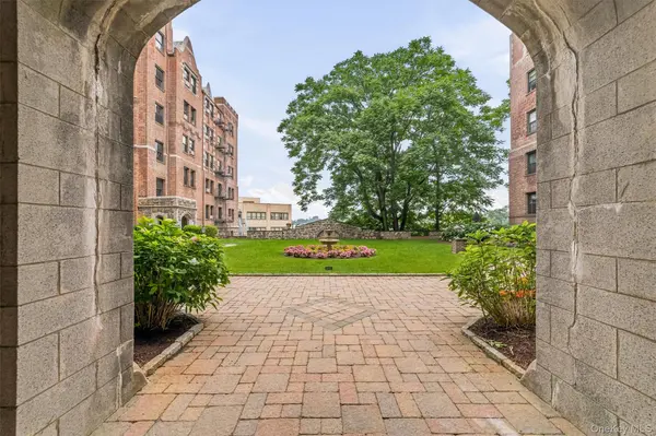 23 Old Mamaroneck Rd #Apt. 5Q, White Plains, NY 10605