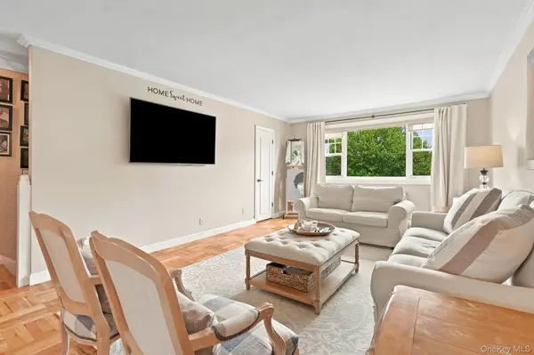 11 Westview AVE #8-2, White Plains, NY 10603