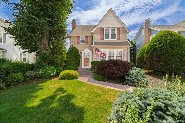 435 Morris AVE, Rockville Centre, NY 11570
