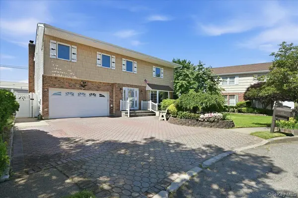 117 Melanie DR, East Meadow, NY 11554