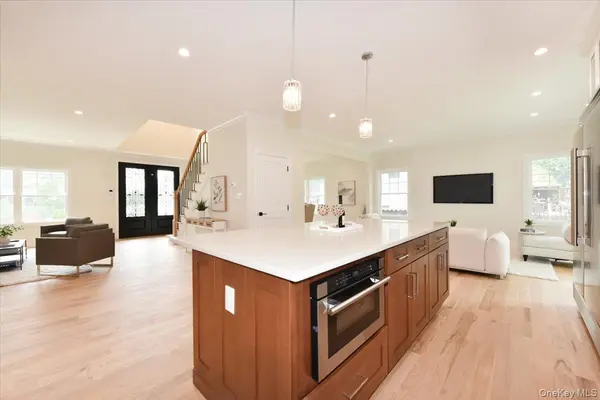124 North DR, Massapequa, NY 11758