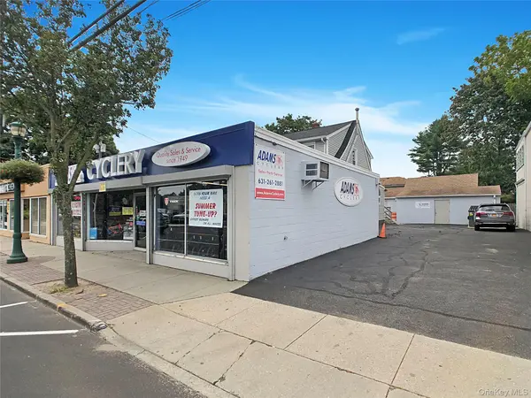 270 Larkfield RD, East Northport, NY 11731
