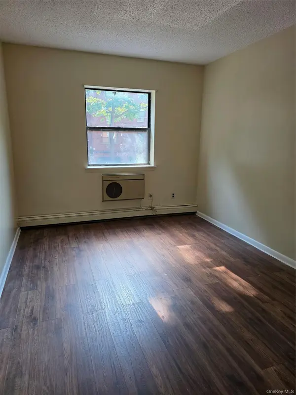 71-09 Park Avenue, Fresh Meadows, NY 11365